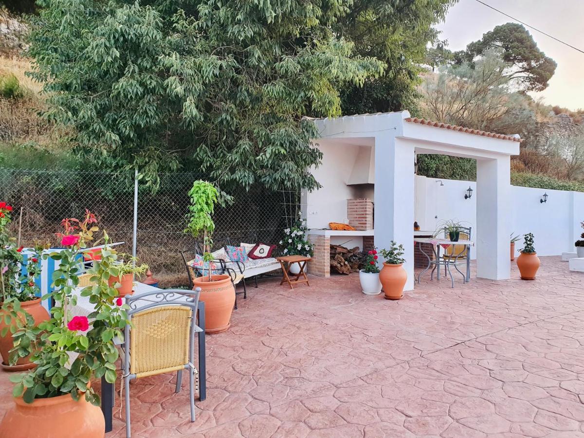 En-Suite Bedroom With Private Entrance At Casa Sofija Sedella Exterior photo