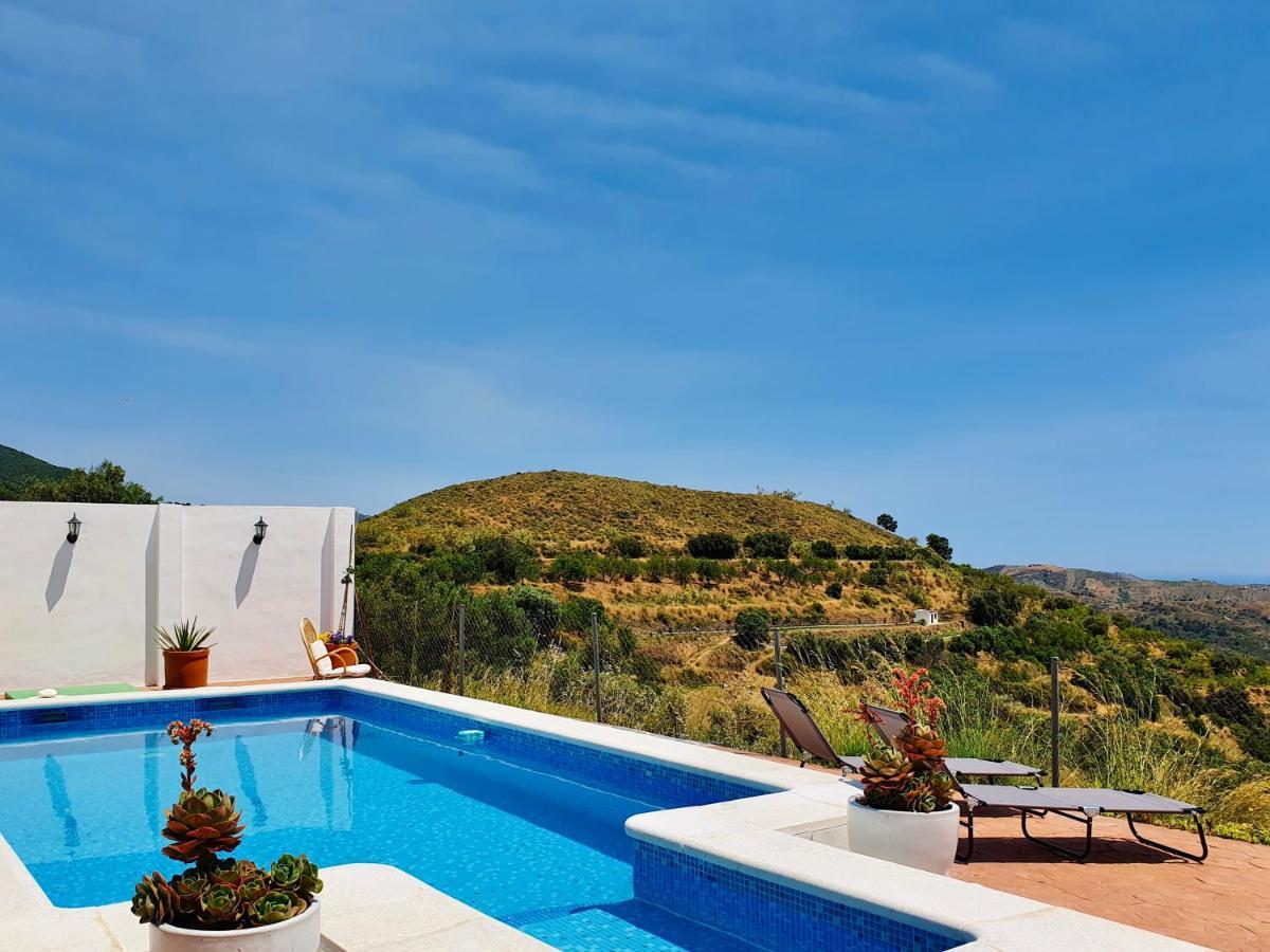 En-Suite Bedroom With Private Entrance At Casa Sofija Sedella Exterior photo